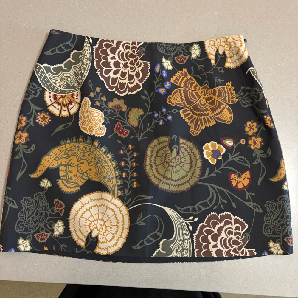 NWT Lafayette 148 mini skirt floral